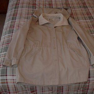 London Fog Jacket Detachable Hood, Drawstring Waist, Button Front and Sleeves